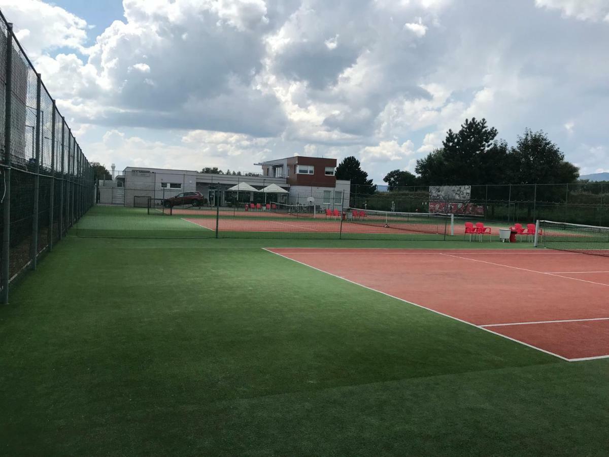 Greenbay Golf Apartments Trenčín المظهر الخارجي الصورة