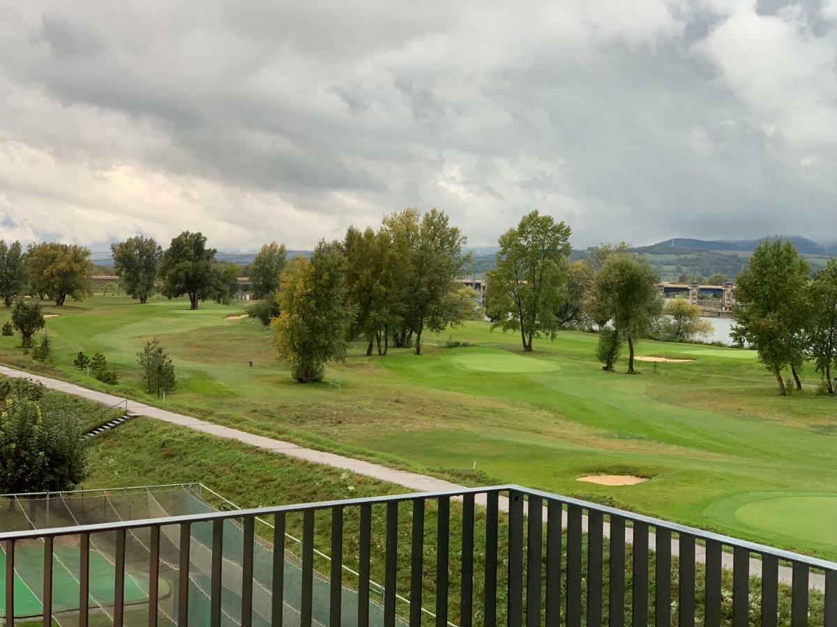 Greenbay Golf Apartments Trenčín المظهر الخارجي الصورة